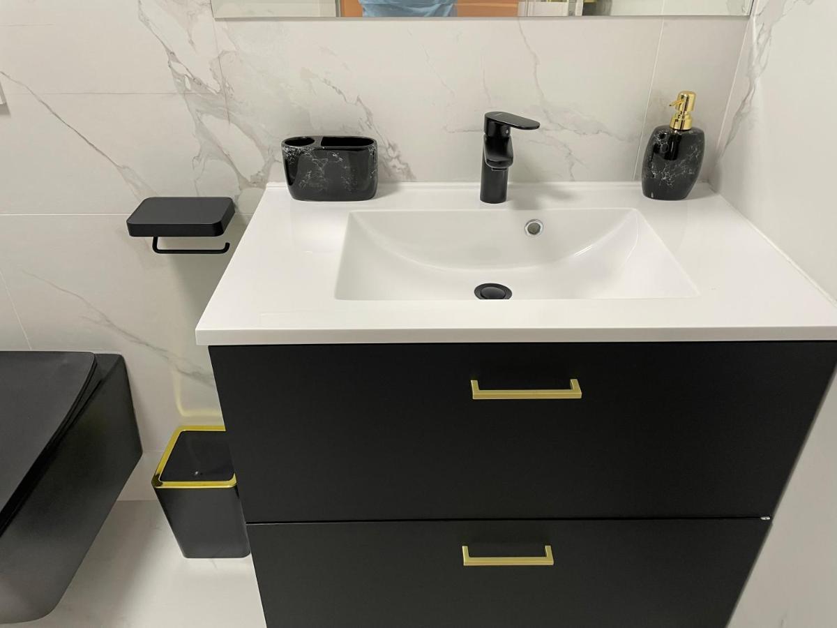 Bel Dom - The Central, Spacious 2 Rooms Luxury Apartment クルージュ＝ナポカ エクステリア 写真