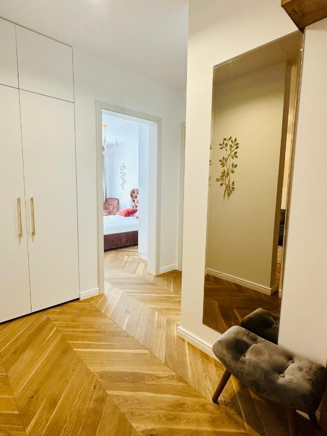 Bel Dom - The Central, Spacious 2 Rooms Luxury Apartment クルージュ＝ナポカ エクステリア 写真